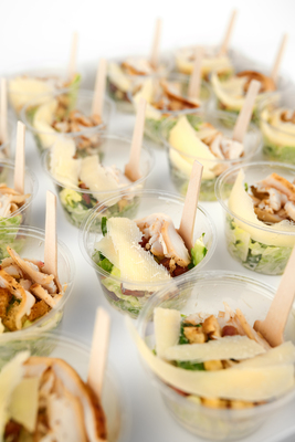 catering caesar salát